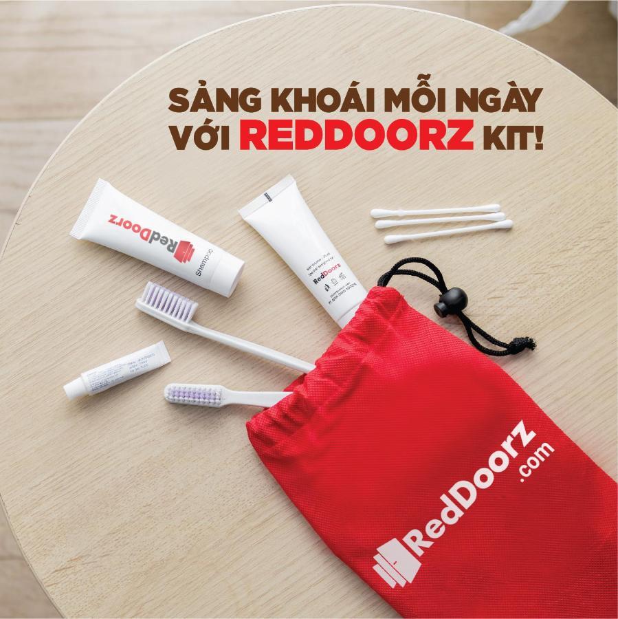 Reddoorz Hostel Near St. Joseph'S Cathedral ฮานอย ภายนอก รูปภาพ